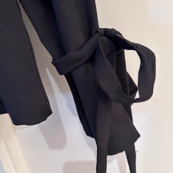 STRADIVARIUS Black Zip Up Cardigan w/ peplum & Ties at cuffs Career, Feminine … - Picture 4 of 9